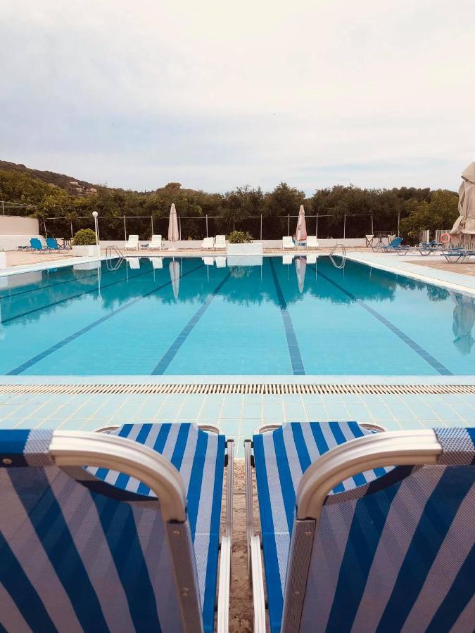 Terra Mare Hotel Agios Dimitrios  Exteriör bild